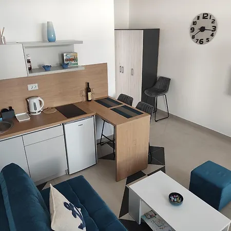 Vico Apartment *