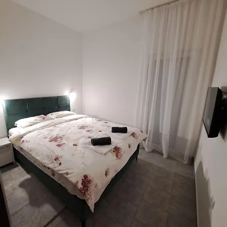 Vico Apartment *