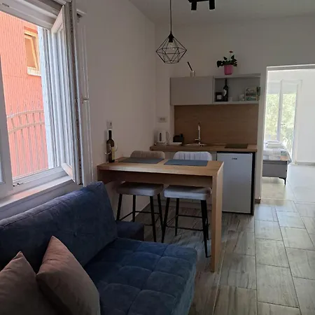 Apartment Vico